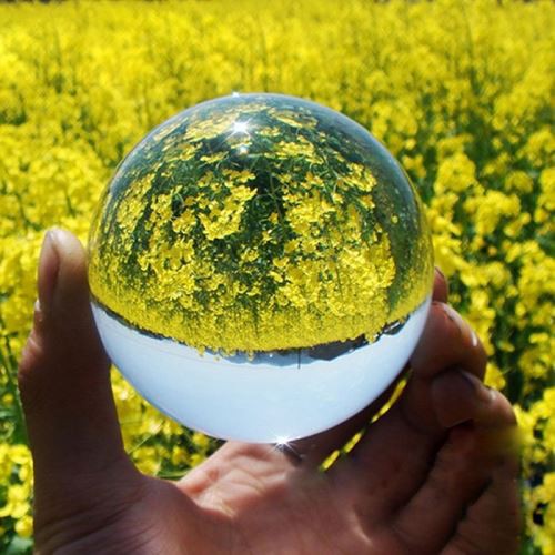 Veľká sklenená guľa